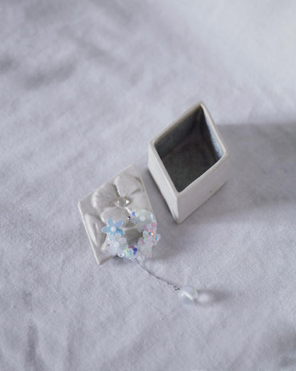 【完售】Deerahat x 苜苜 Muk Muk 聯名系列 - 寶石陶鑑｜月見絮夢