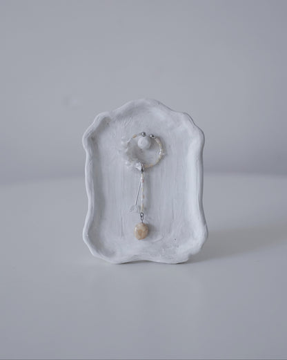 Deerahat x 苜苜 Muk Muk 聯名系列 - 寶石陶鑑｜流れ星 耳扣長款