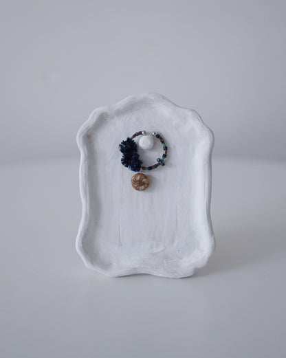 Deerahat x 苜苜 Muk Muk 聯名系列 - 寶石陶鑑｜流れ星 耳扣短款